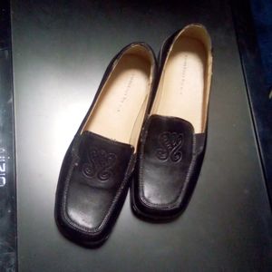 Comfort by c.v. shoes